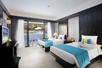 Superior Room, Pool Access