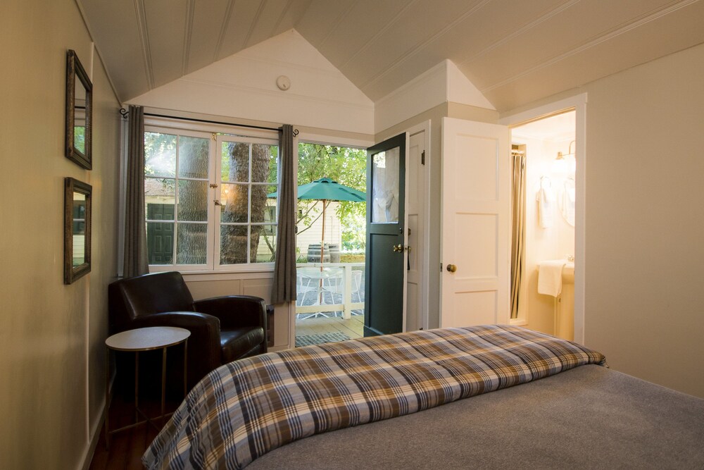 Cabin - Guestroom