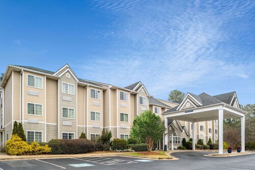 Microtel Inn and Suites by Wyndham Columbus North