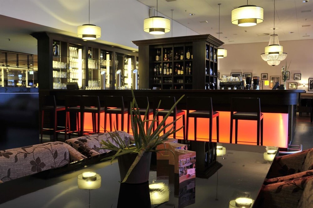 Hotel Bar