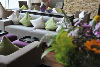 Hotel Lounge