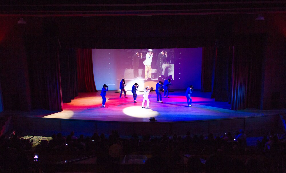 Theater Show