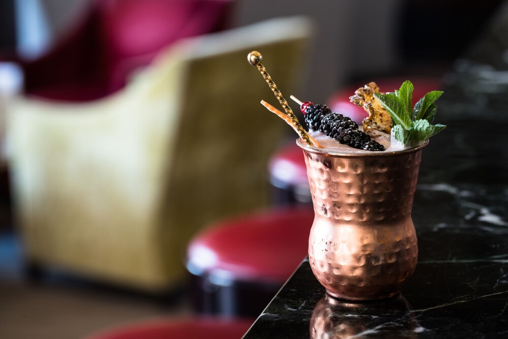 Hotel Bar