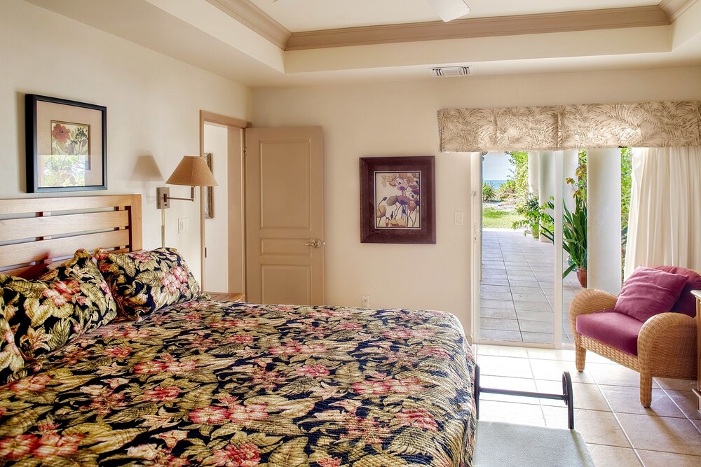 Deluxe Suite, 1 Bedroom, Ocean Front - Guestroom