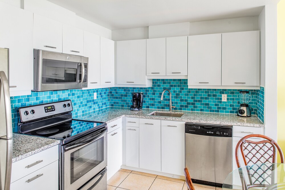 Private kitchen, Coral Gardens on Grace Bay