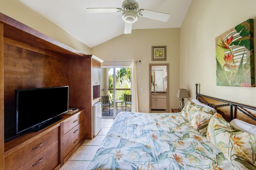 Deluxe Suite, 1 Bedroom, Ocean Front - Guestroom