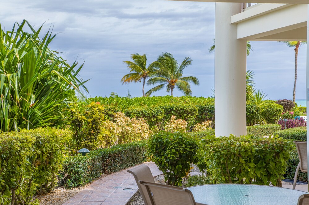 Suite, 2 Bedroom, Ground Floor Partial Ocean View - Terrace/Patio