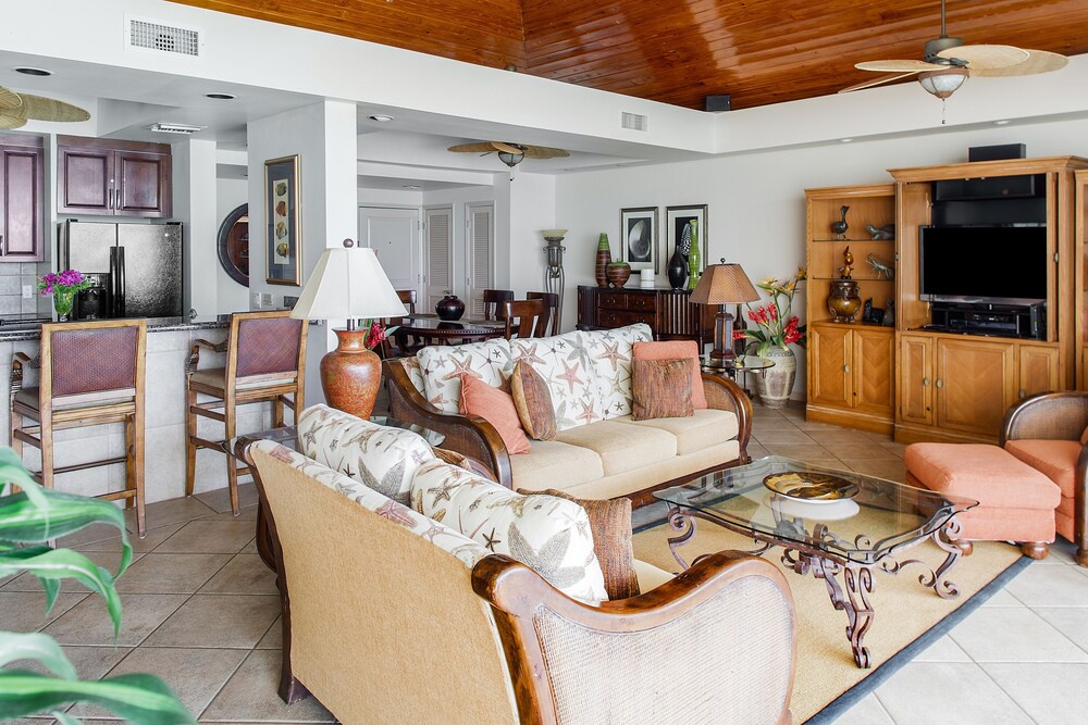 Living room, Coral Gardens on Grace Bay