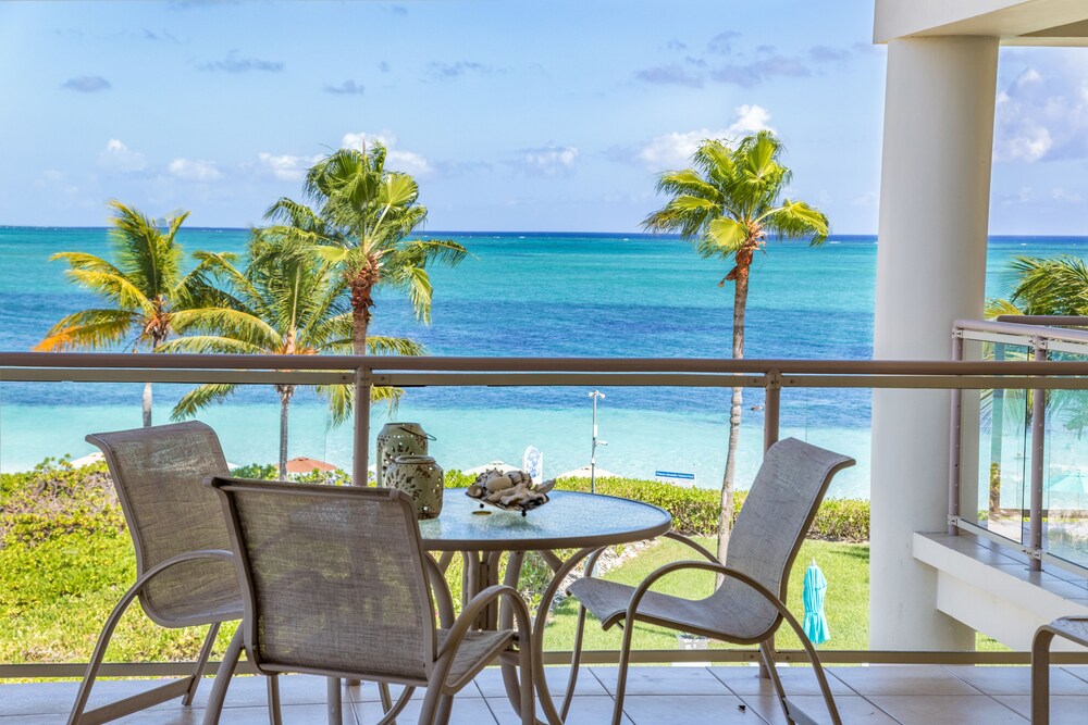 Terrace/patio, Coral Gardens on Grace Bay