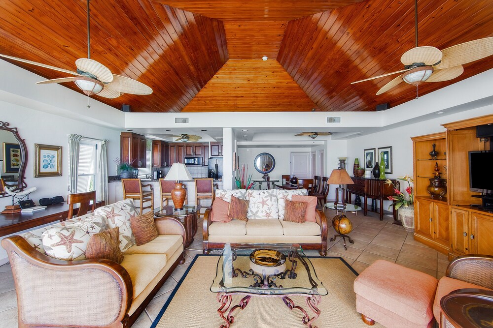 Living room, Coral Gardens on Grace Bay