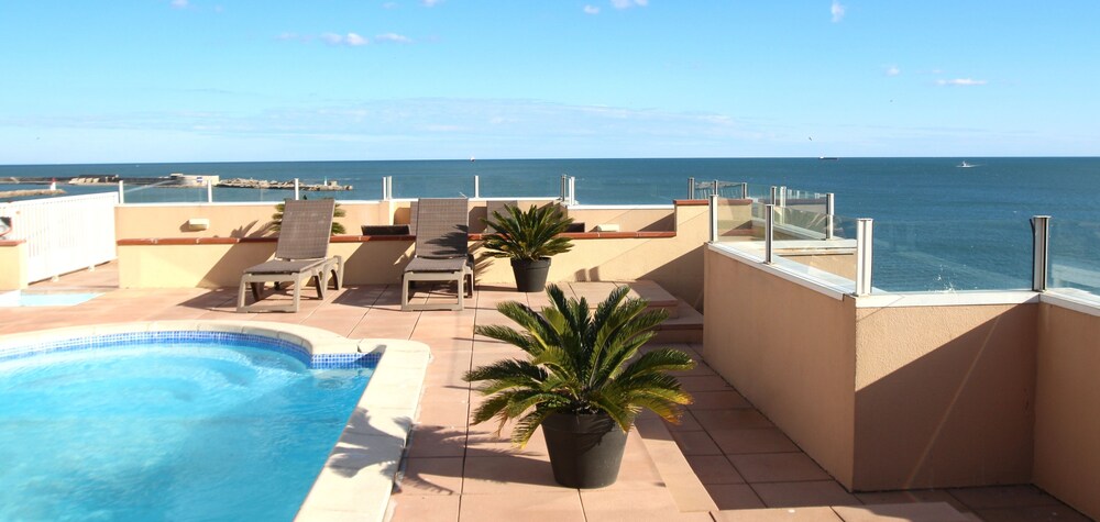 Rooftop Pool