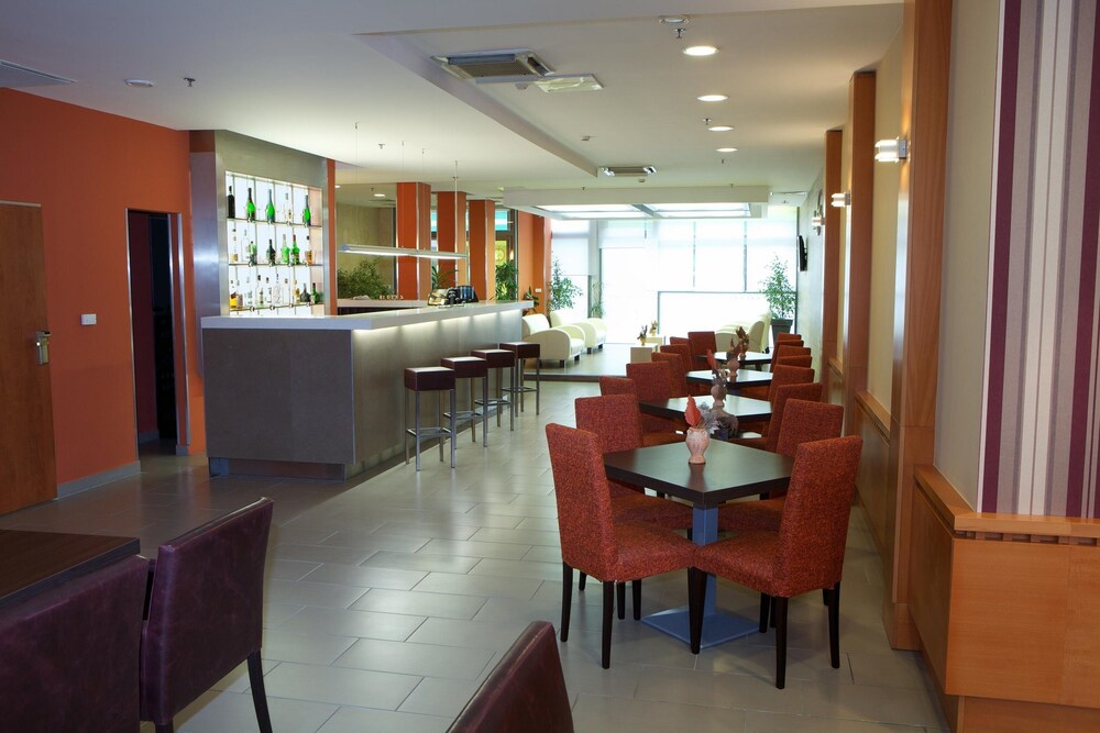 Hotel Lounge