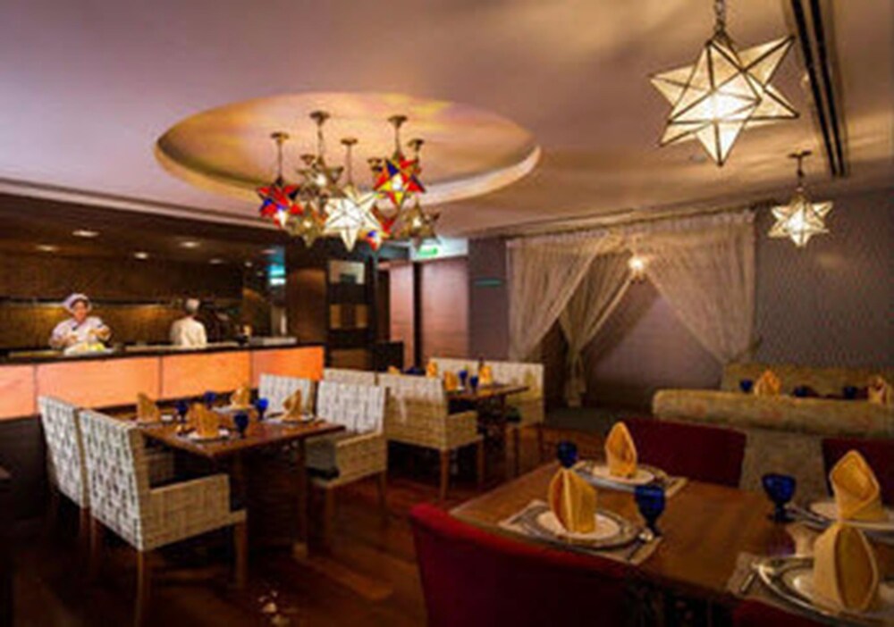 Hotel Lounge