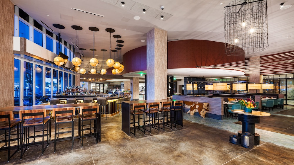 Hotel Bar