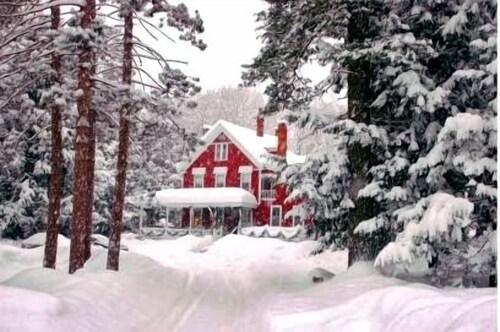 The Bartlett Inn