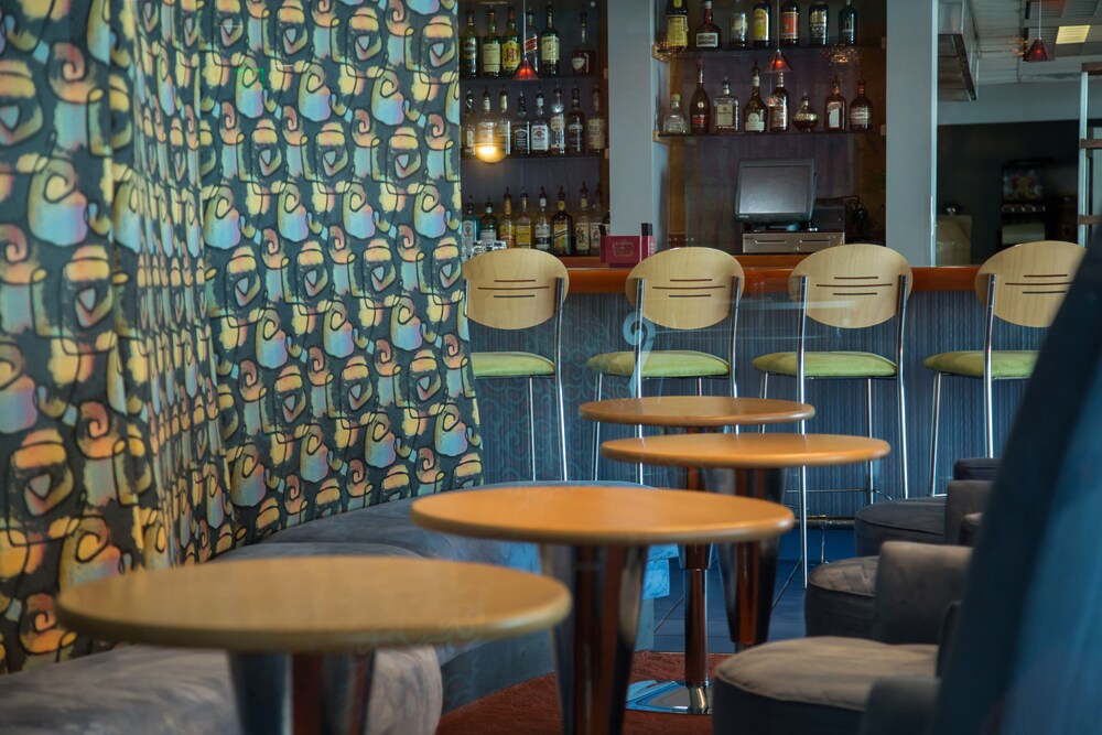 Hotel Bar