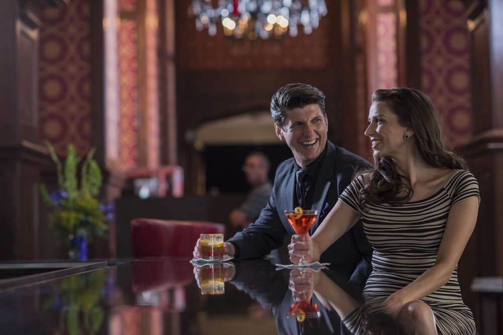 Hotel Lounge