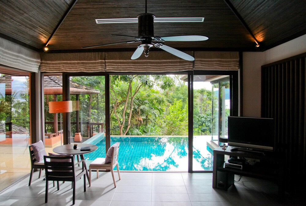 1BR Pool Villa Garden View, Free MiniBar&Snacks - Living Area