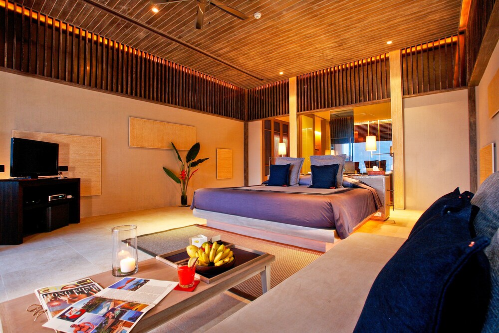 Pool Suite Ocean View, Free MiniBar&Snacks, Adults Only - Guestroom