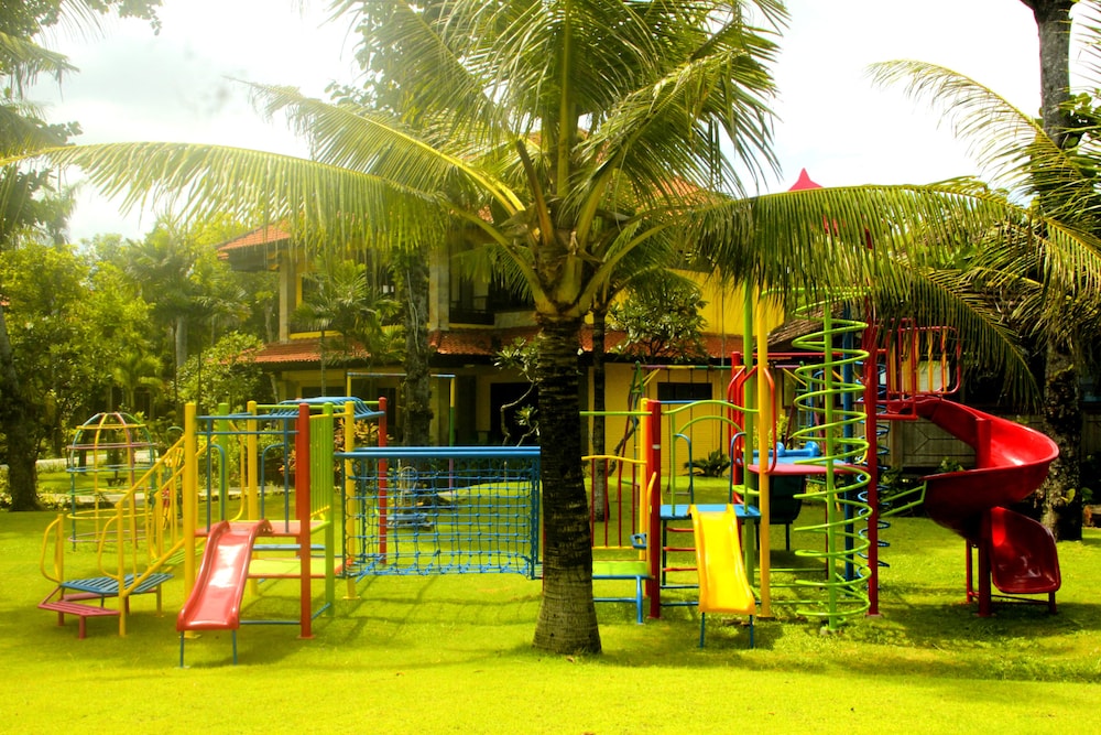 Childrens Play Area - Outdoor
