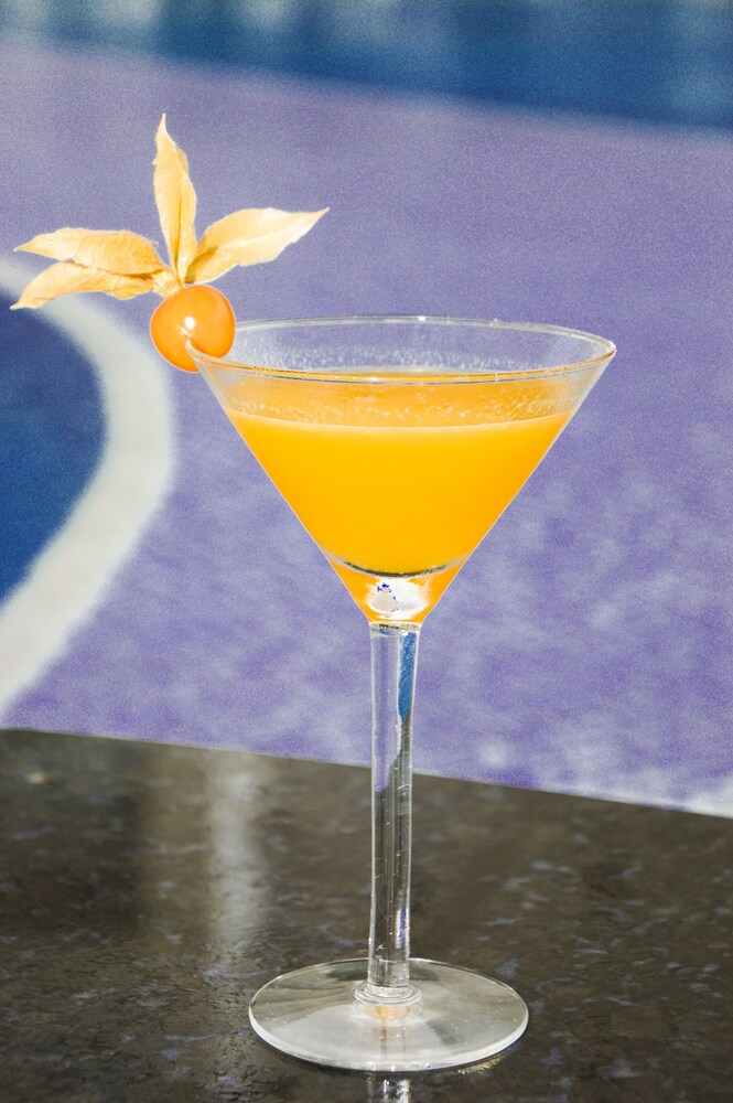 Poolside Bar