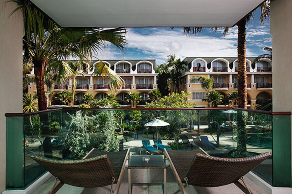 Balcony, Phuket Graceland Resort And Spa