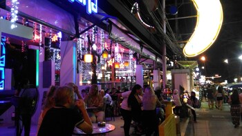 Hotel Bar