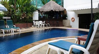 Poolside Bar