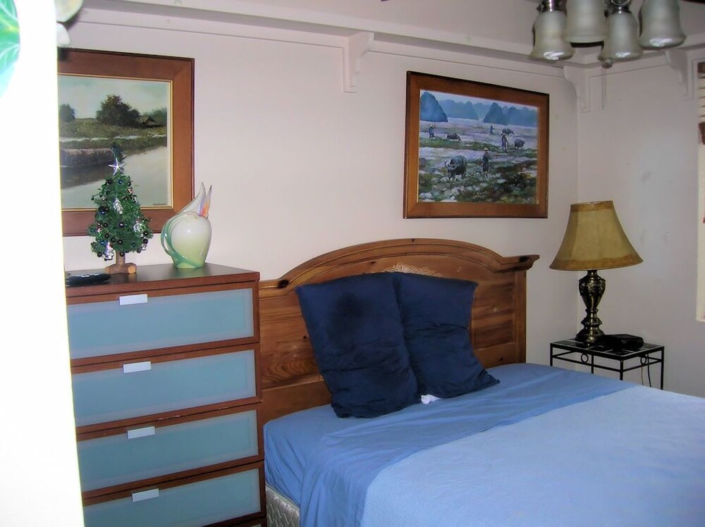 Sea Breeze Townhouse ($150.00 Cleaning Fee, Per Stay) - Guestroom