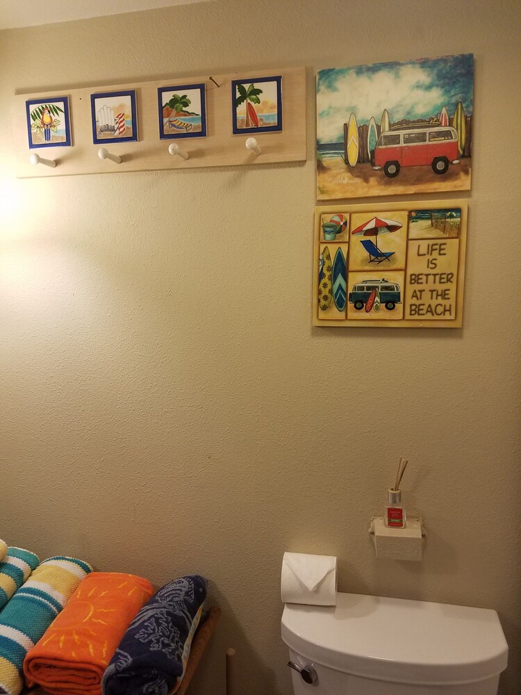 Sea Horse Studio ($50.00 Cleaning Fee, Per Stay) - Bathroom