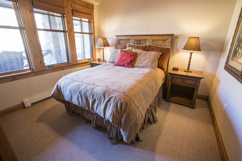 Condo, 3 Bedrooms (C103) - Guestroom