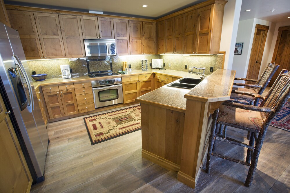 Condo, 3 Bedrooms (A306 ) - In-Room Kitchen