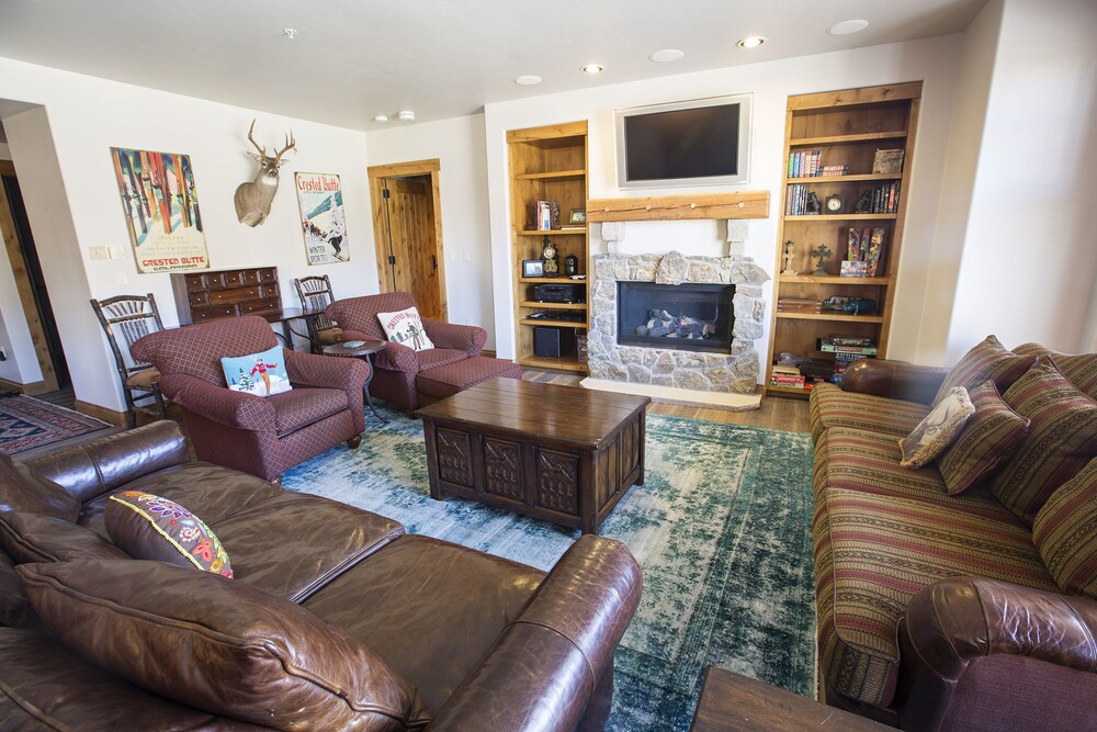 Condo, 3 Bedrooms (A306 ) - Living Area