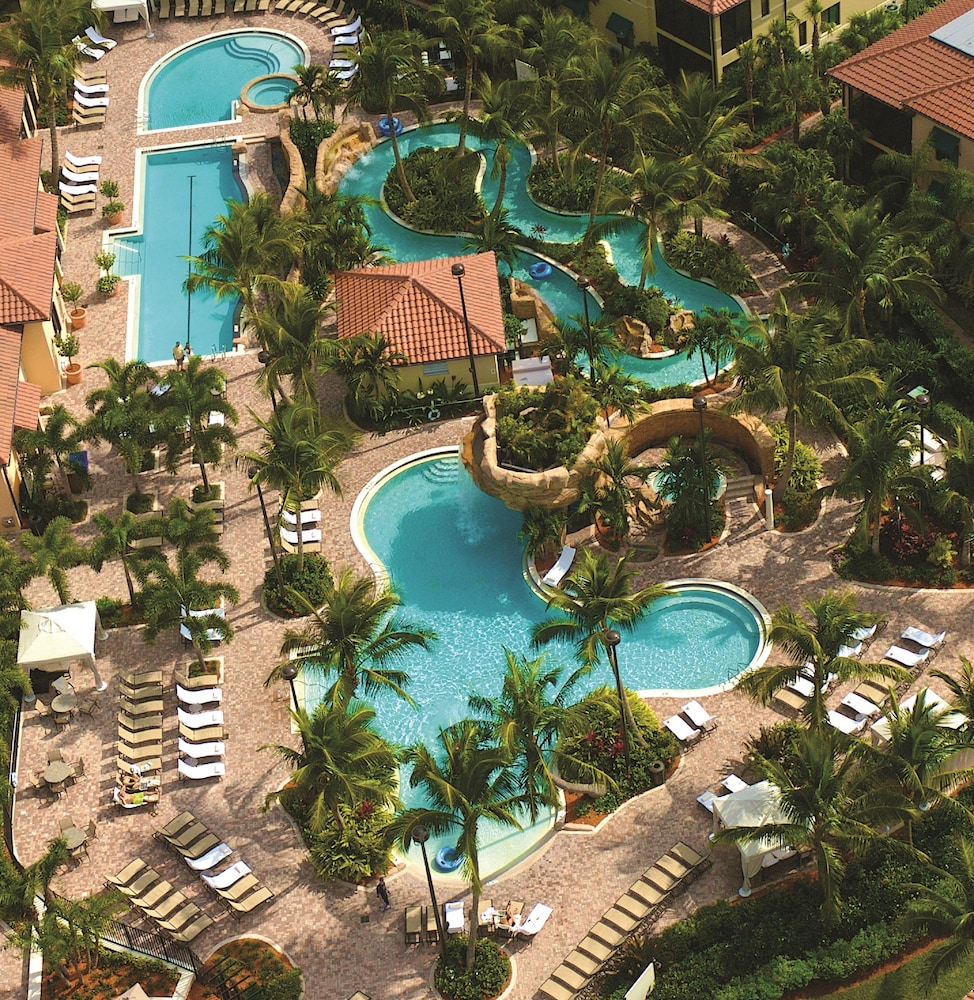 Outdoor pool, Naples Bay Resort & Marina