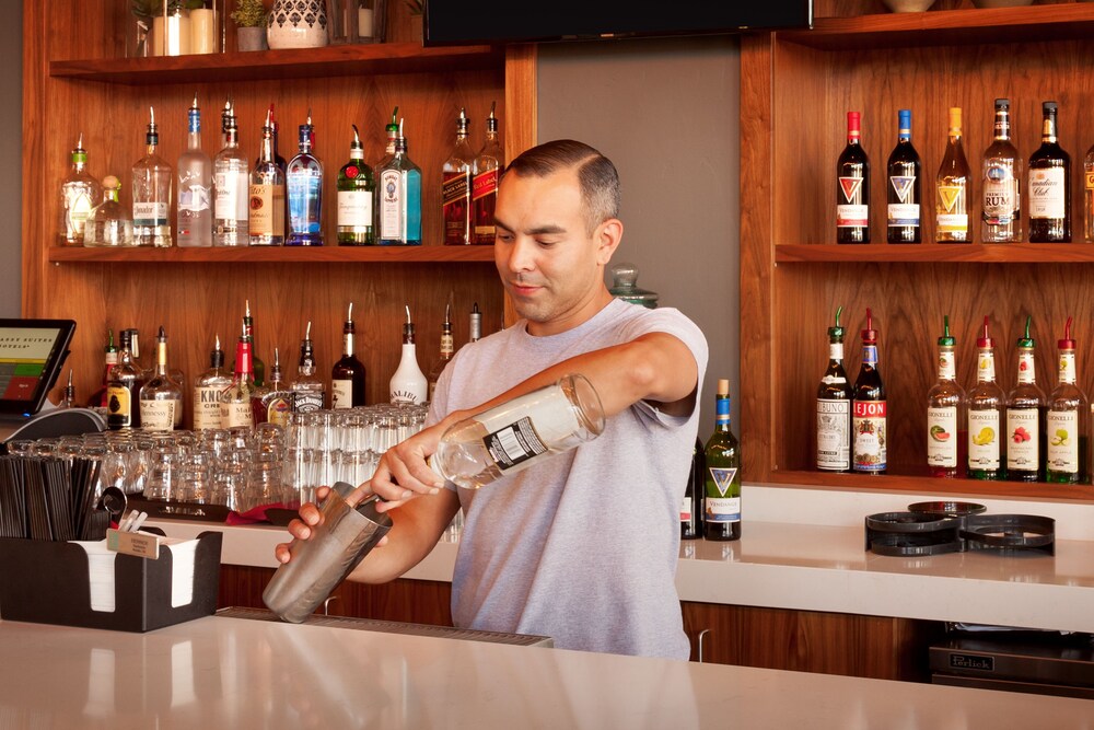 Hotel Bar