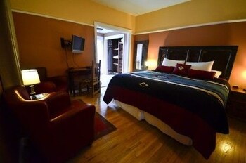 Guestroom