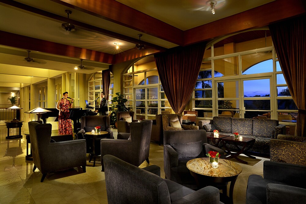 Hotel Bar