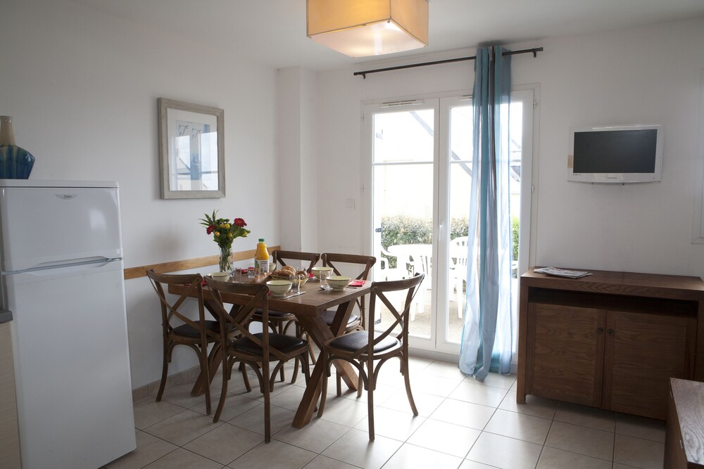 House (6 pers) - In-Room Dining