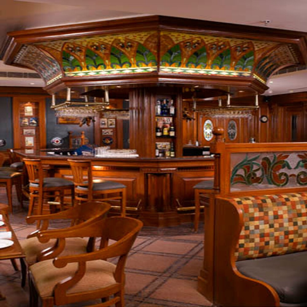Hotel Bar