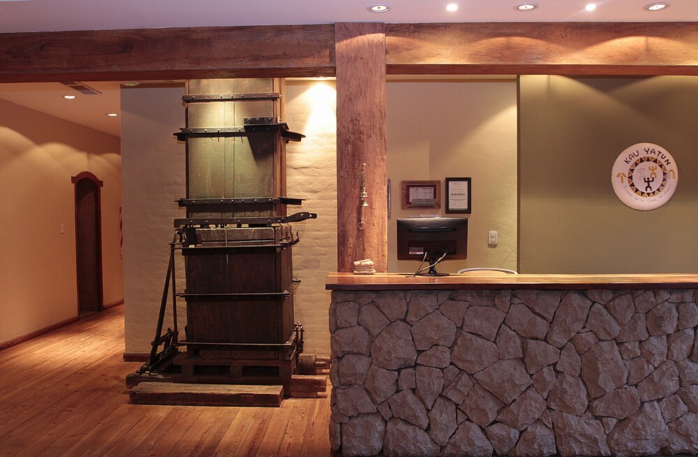 Concierge Desk