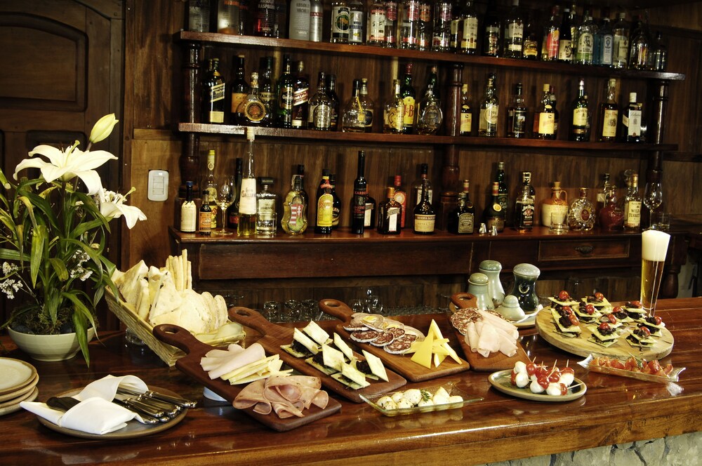 Hotel Bar