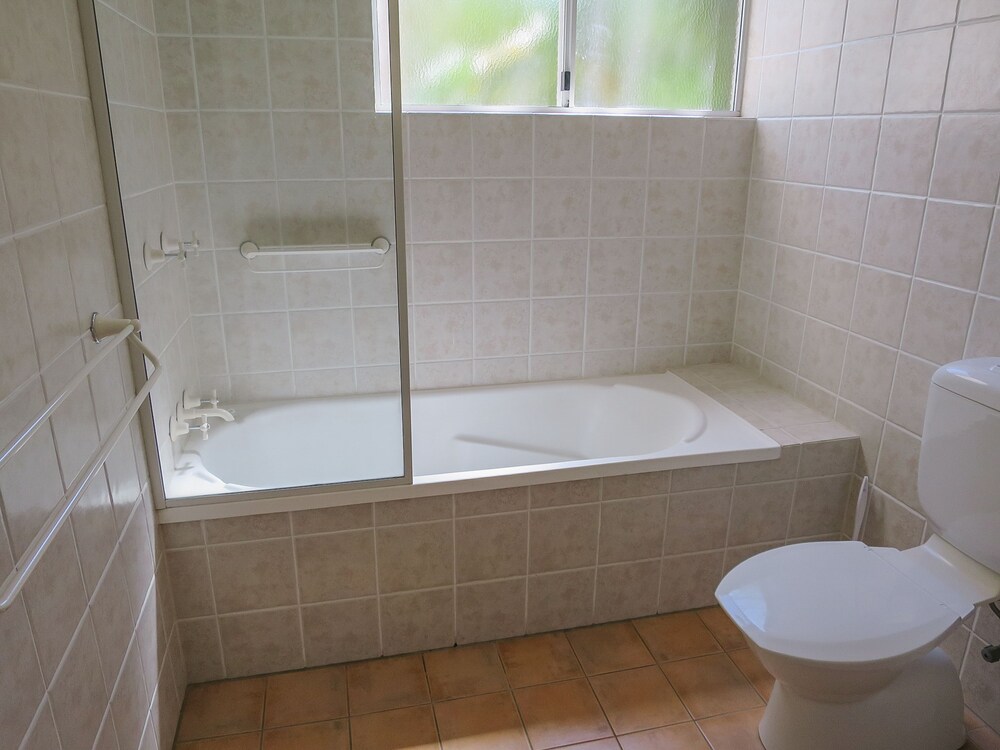 Suite, 2 Bedrooms - Bathroom