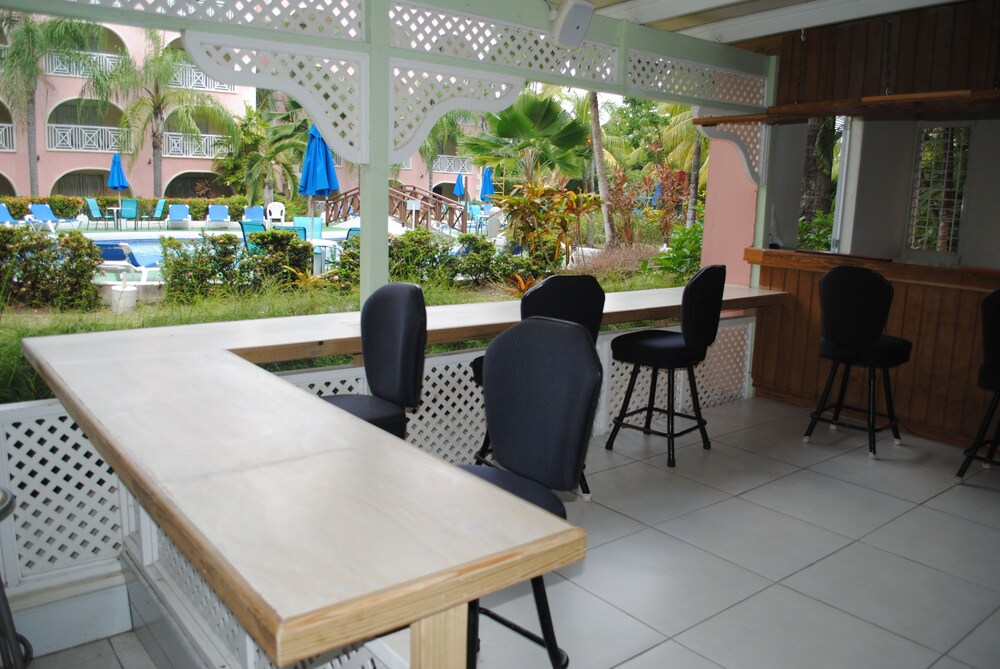 Hotel Lounge