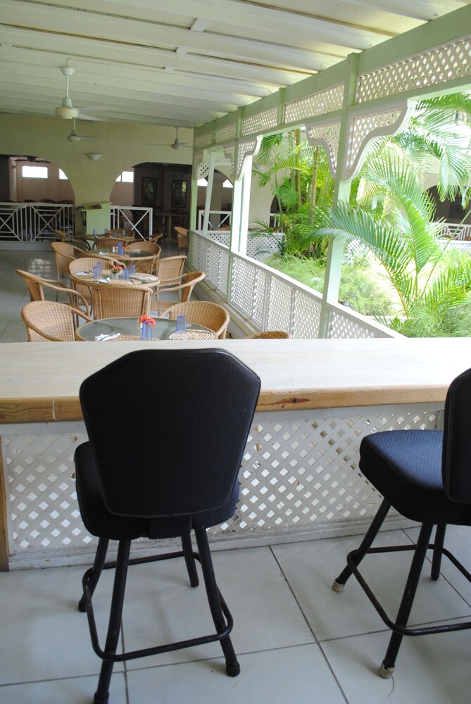 Hotel Lounge