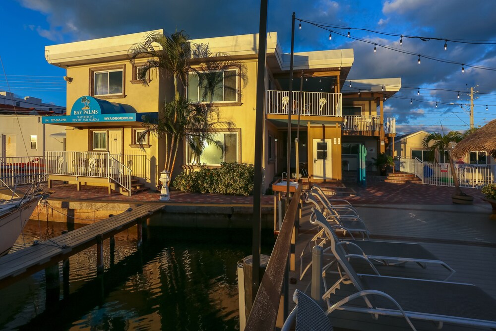 Dock