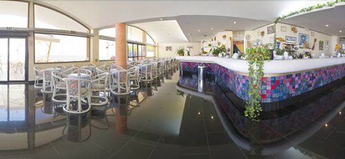 Hotel Bar