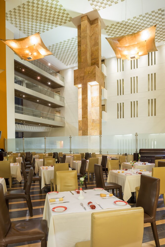 Family Dining