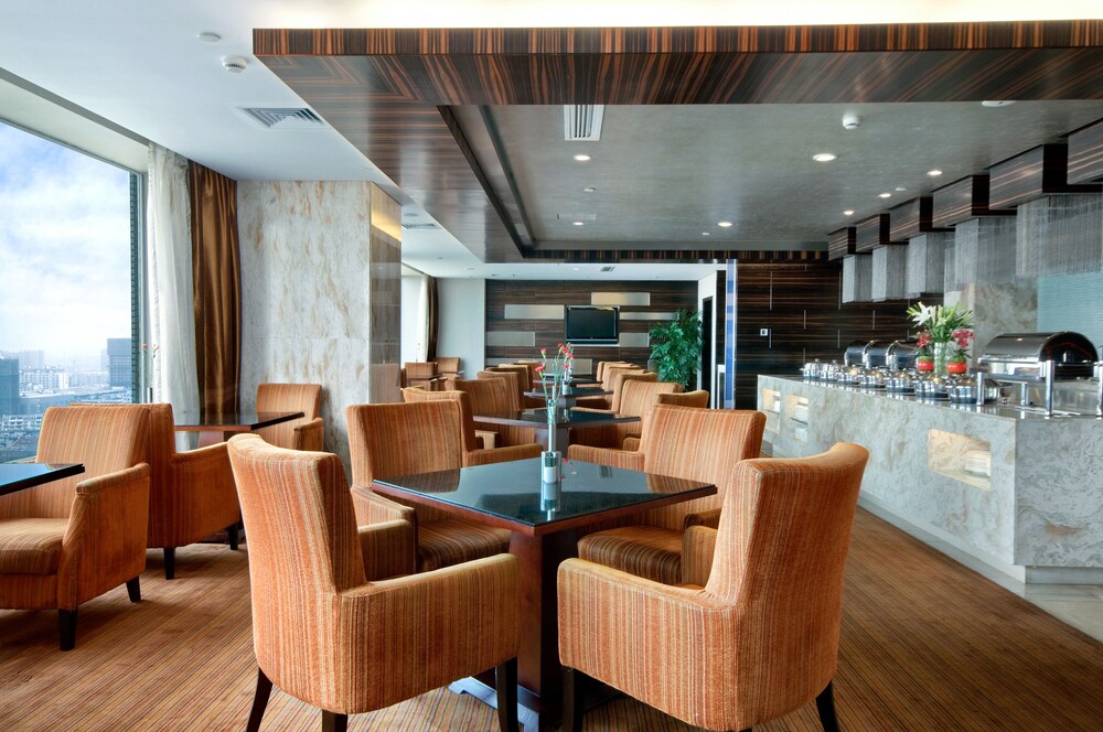 Executive Lounge