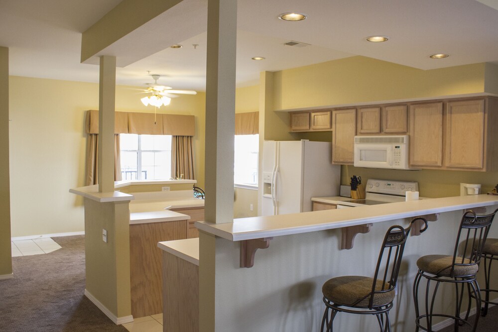 Two bedroom condo - In-Room Kitchen