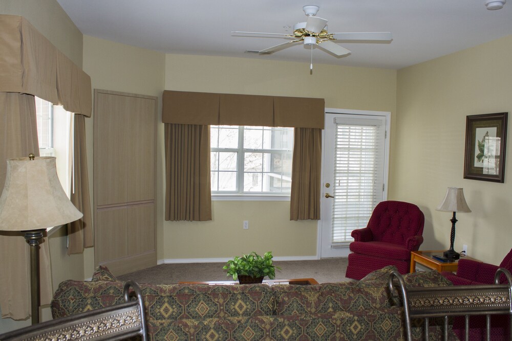 Two bedroom condo - Living Area